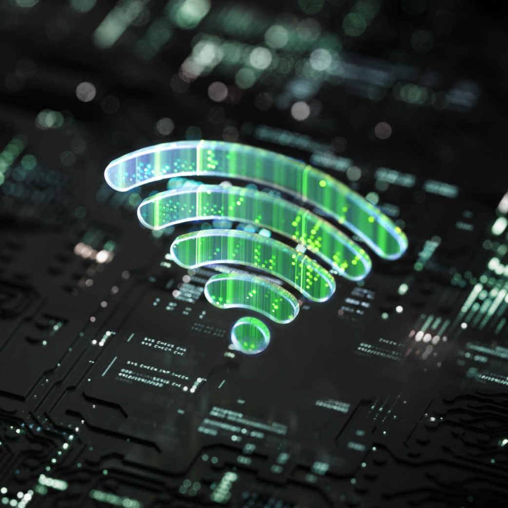 Industrielle Digitalisierung mit langlebiger, geprüfter Hardware Digitales WLAN-Symbol auf Leiterplatte – Symbol für drahtlose Industriekommunikation